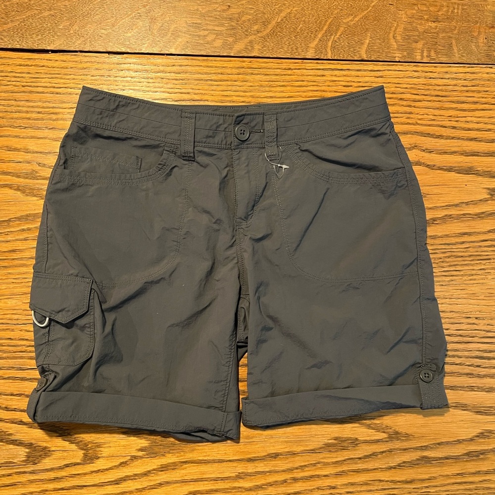 Mountain Hardwear Mirada Cargo Shorts